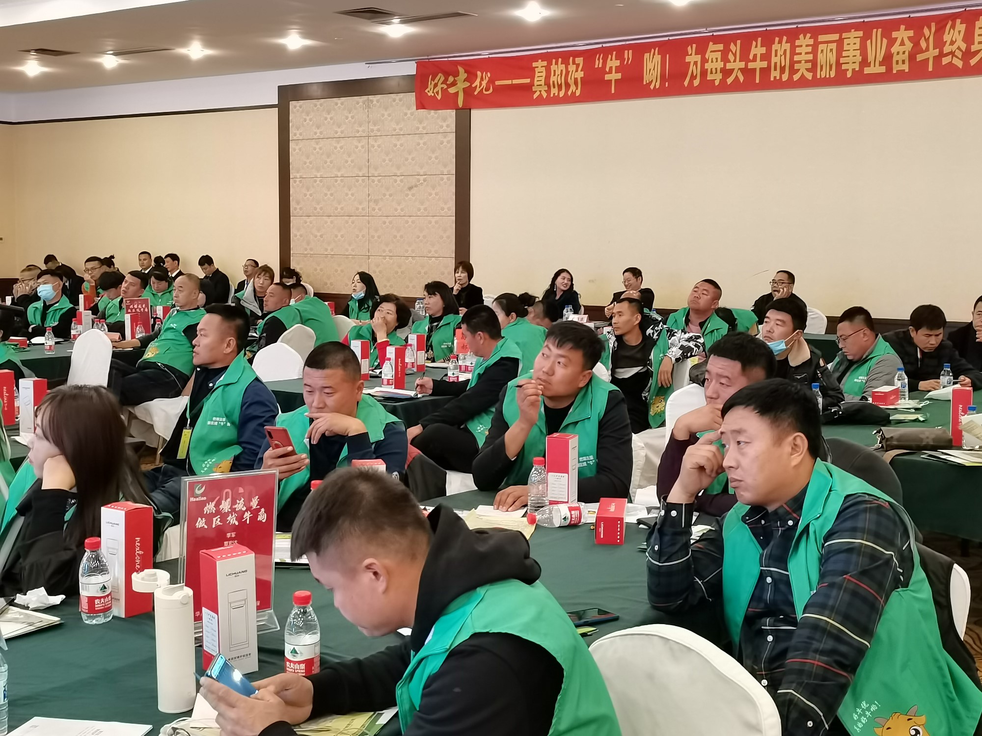 《燃爆流量 做區(qū)域“?！鄙獭返拈L春站